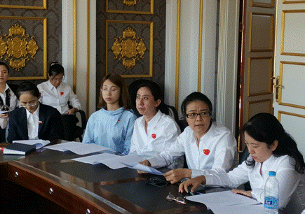 beat365党总支召开“不忘初心、牢记使命”主题教育学习交流活动