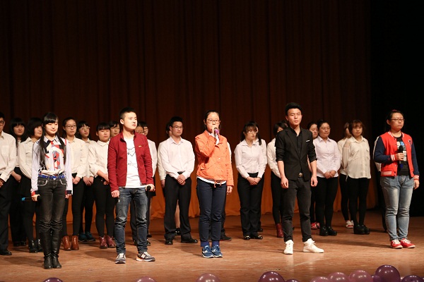 beat365“致青春”红色经典咏读会圆满落幕